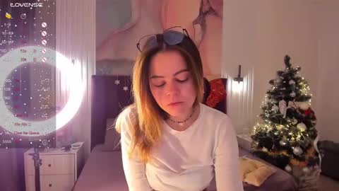 Snapshot of kelly_cuutie chatting on 01-04-25, 07:34 Kelly online show from 01-04-25, 07:34