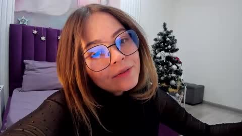 Snapshot of kelly_cuutie chatting on 01-05-25, 05:41 Kelly online show from 01-05-25, 05:41