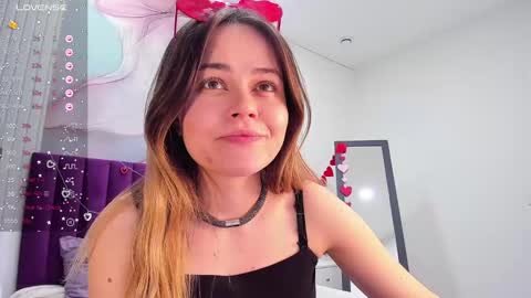 Snapshot of kelly_cuutie chatting on 02-16-25, 08:10 Kelly online show from 02-16-25, 08:10