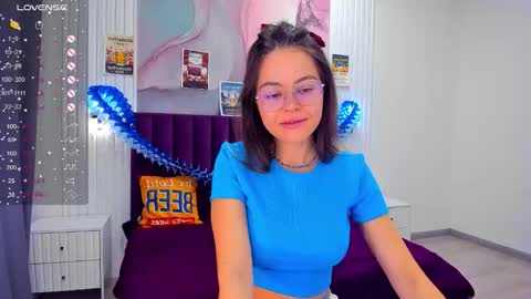 Snapshot of kelly_cuutie chatting on 09-23-25, 12:24 Kelly online show from 09-23-25, 12:24