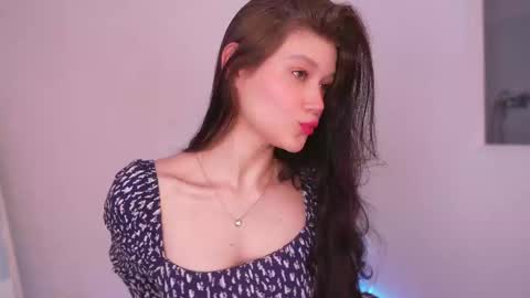  KELLY  online show from 03-09-25, 08:40