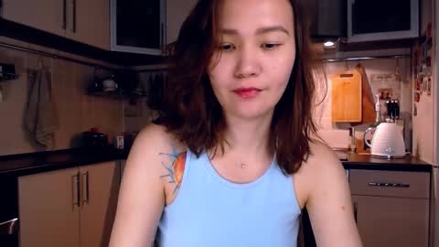 Snapshot of kelly_yon chatting on 09-24-25, 08:45 Kelly online show from 09-24-25, 08:45