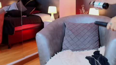 Snapshot of kellylust_ chatting on 01-03-25, 02:10 Kelly online show from 01-03-25, 02:10