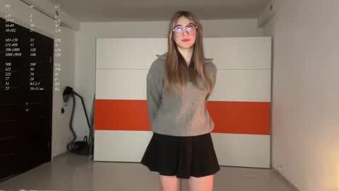 Snapshot of kellynaive chatting on 03-24-26, 03:06 Kem online show from 03-24-26, 03:06