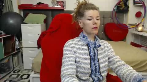 Snapshot of kellynumber chatting on 01-07-25, 06:05 kelly online show from 01-07-25, 06:05