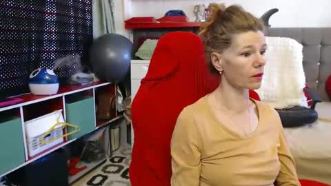 Snapshot of kellynumber chatting on 01-10-25, 10:17 kelly online show from 01-10-25, 10:17