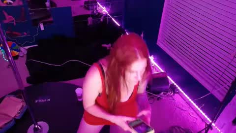 Snapshot of kellypayne chatting on 03-19-26, 01:53 Kelly Payne online show from 03-19-26, 01:53