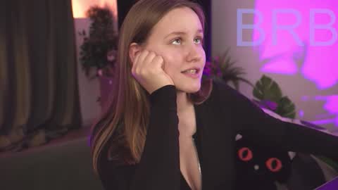 kelly online show from 10-12-25, 08:24