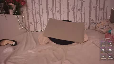 Sandra online show from 06-12-26, 10:14