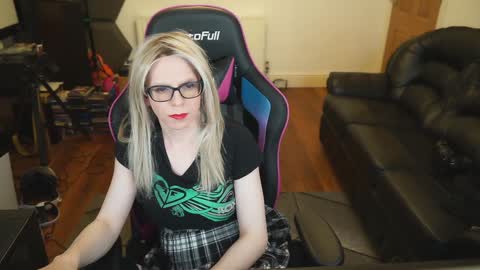 kelseycobalt online show from 12-29-24, 01:34