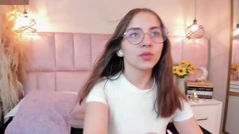 Snapshot of kely_morgan chatting on 06-03-26, 03:09 Kely online show from 06-03-26, 03:09