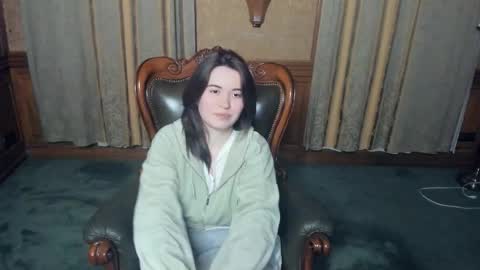 Lina online show from 05-16-26, 09:24