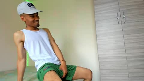 Snapshot of kenan_2601 chatting on 06-07-26, 04:00 kenan 2601 online show from 06-07-26, 04:00