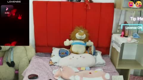 Snapshot of kendal_2 chatting on 01-19-25, 03:29 Mariana online show from 01-19-25, 03:29