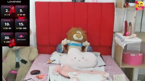 Snapshot of kendal_2 chatting on 02-22-25, 04:29 Mariana online show from 02-22-25, 04:29