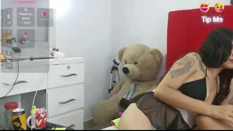 Snapshot of kendal_2 chatting on 09-19-25, 03:52 Mariana online show from 09-19-25, 03:52