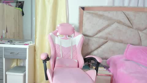 Snapshot of kendal_hot1 chatting on 10-12-25, 06:29 Aleja3 online show from 10-12-25, 06:29