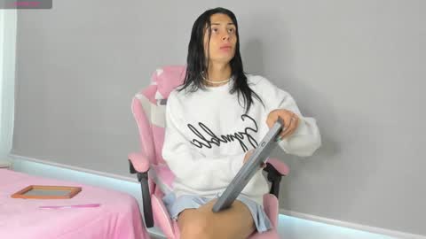 Snapshot of kendal_hot1 chatting on 11-07-25, 01:11 Aleja3 online show from 11-07-25, 01:11