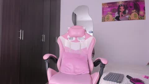 Snapshot of kendal_hot1 chatting on 08-03-26, 12:53 Aleja3 online show from 08-03-26, 12:53
