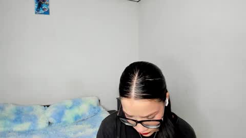 Kendal online show from 10-27-25, 03:49