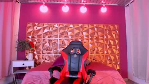 Kendall online show from 01-26-25, 12:22