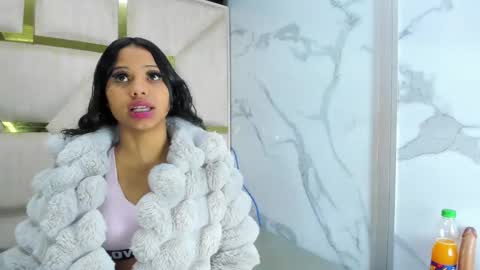 Snapshot of kendall69__ chatting on 11-04-25, 12:59 kendall69__ online show from 11-04-25, 12:59