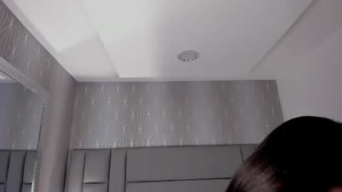 Snapshot of kendall_evanss_ chatting on 11-21-25, 04:11 kendall_evanss_ online show from 11-21-25, 04:11