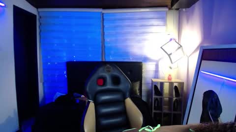 kendall_rossii_ online show from 11-09-25, 03:49