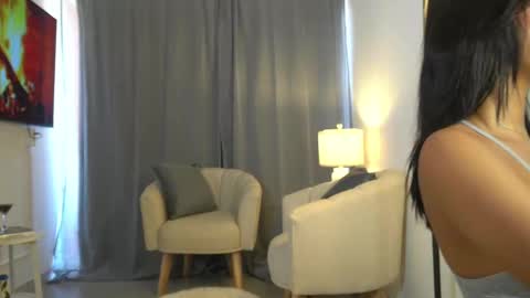 Snapshot of kendall_ruiiz chatting on 09-23-25, 02:31 Andrea online show from 09-23-25, 02:31