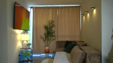 Andrea online show from 04-12-26, 02:44