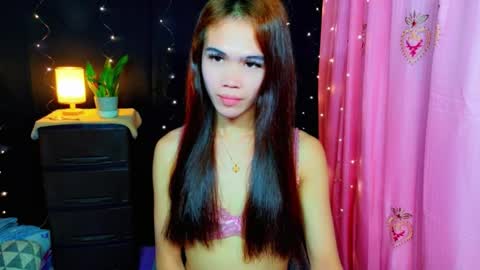 Snapshot of kendallspice_ chatting on 02-12-26, 06:47 Kendall online show from 02-12-26, 06:47