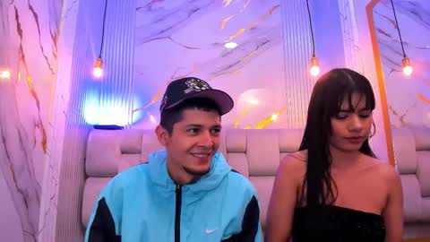 Snapshot of kendalltaylorr chatting on 10-13-25, 12:05 Kendall and Taylor online show from 10-13-25, 12:05
