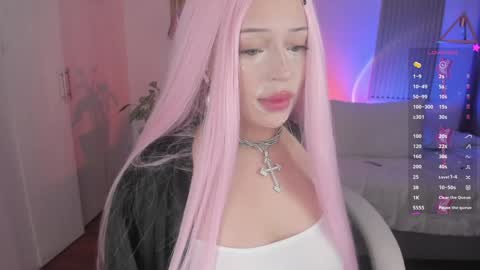 Kendall  online show from 10-14-25, 07:03