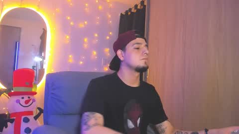 kendel_dimitri online show from 12-13-24, 07:04