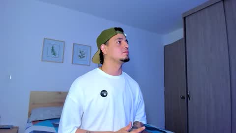 kendel_dimitri online show from 11-29-25, 09:01