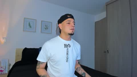 kendel_dimitri online show from 12-19-25, 04:41