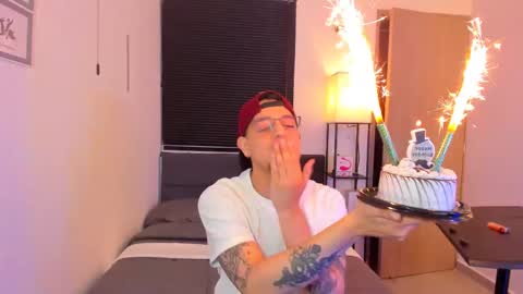 kendel_dimitri online show from 04-17-26, 04:37