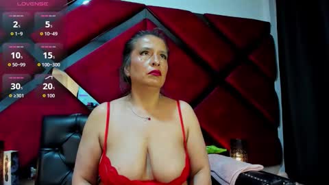 Kendra online show from 11-11-25, 01:27