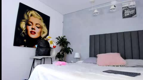 Kendra London online show from 03-10-26, 11:15