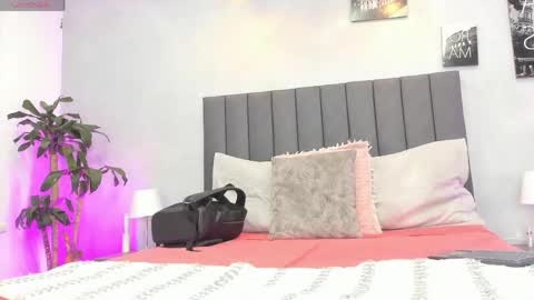 Kendra London online show from 05-13-26, 11:29