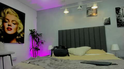 Kendra London online show from 06-09-26, 12:06