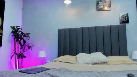 Kendra London online show from 06-11-26, 11:19