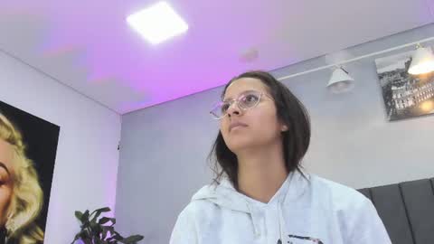 Kendra London online show from 06-16-26, 11:24