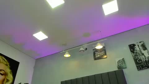 Kendra London online show from 07-15-26, 11:15