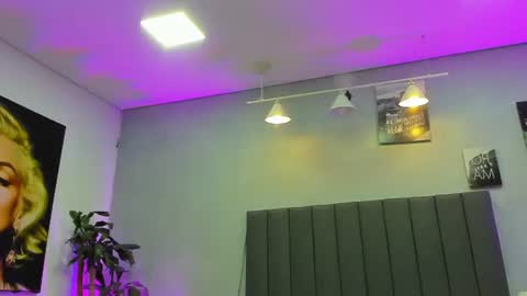 Kendra London online show from 07-18-26, 11:14
