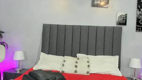 Kendra London online show from 07-25-26, 11:19