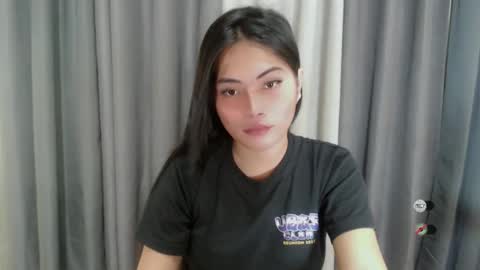 K E N D R A online show from 02-18-25, 08:47