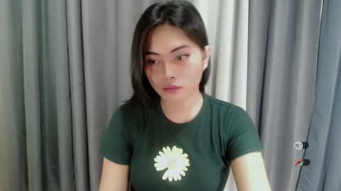 K E N D R A online show from 02-21-25, 12:38