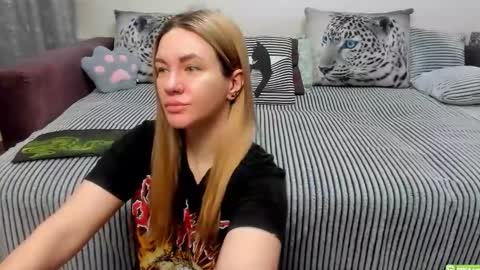 Snapshot of kendra_xx_ chatting on 01-19-26, 01:09 Kendra online show from 01-19-26, 01:09