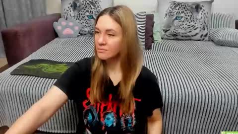 Snapshot of kendra_xx_ chatting on 02-09-26, 11:53 Kendra online show from 02-09-26, 11:53